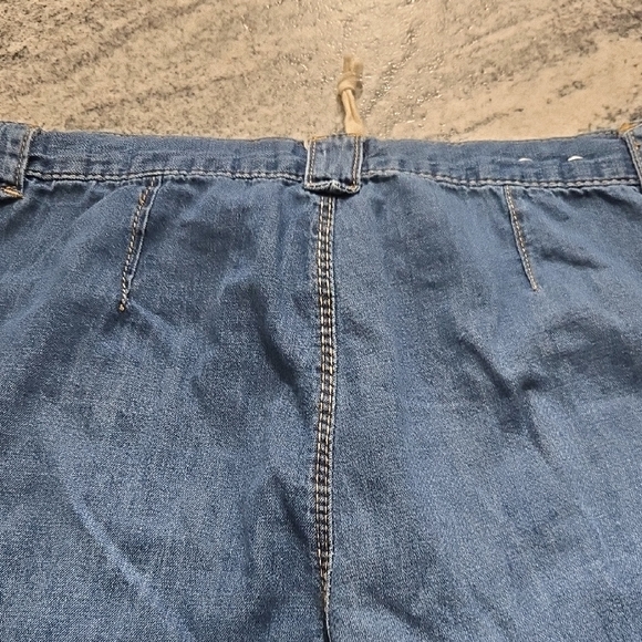 Curve Appeal Women's 6/28 Lightweight Denim Wide Leg Cropped Jeans - Picture 14 of 14